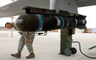 США здійснили вісім послідовних авіаударів по Ірану у відповідь на атаку в Йорданії 5