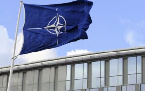 Україна закликає НАТО офіційно визнати її роль у євроатлантичній безпеці 33