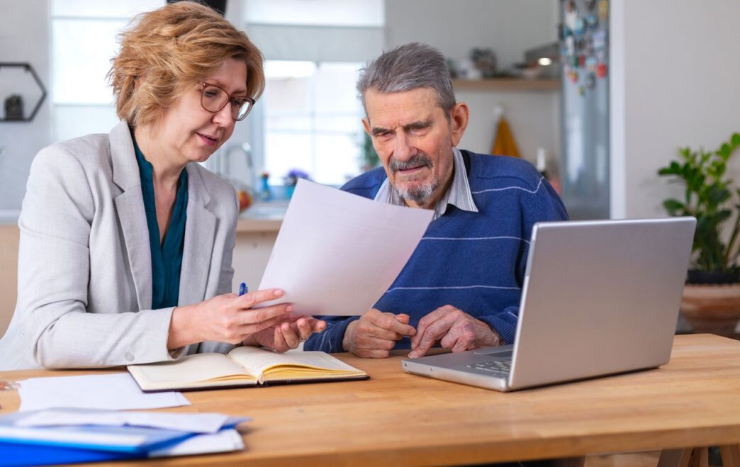 Працевлаштування людей 50+ у 2026 році: які вакансії користуються попитом 4 Працевлаштування людей 50+ у 2026 році: які вакансії користуються попитом 3