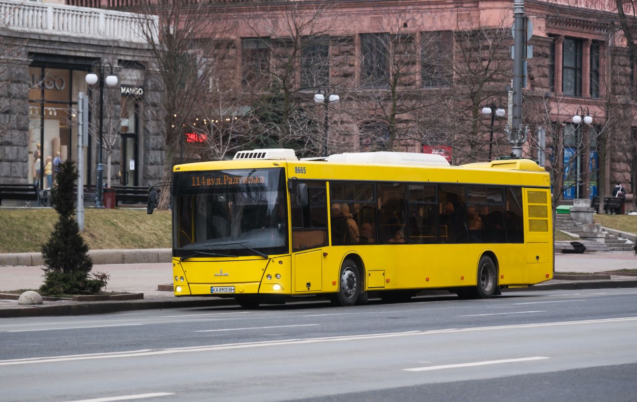 Громадський транспорт у Києві після російської атаки: зміни у маршрутах і тимчасові рішення 89