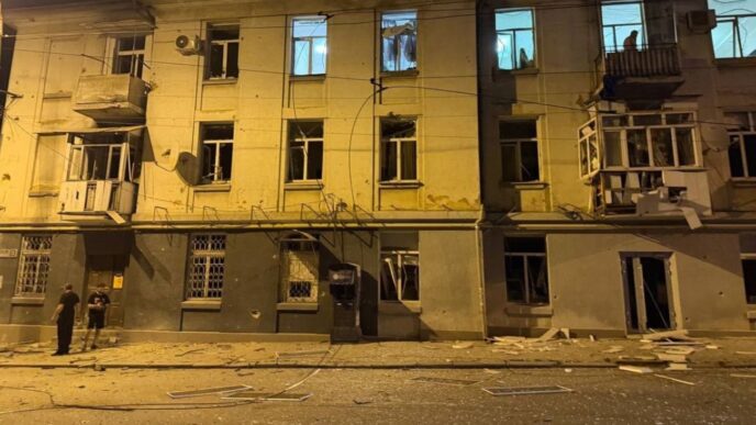 В Одесі підвищилася кількість постраждалих після ракетного удару РФ, серед них – діти 24 В Одесі підвищилася кількість постраждалих після ракетного удару РФ, серед них – діти 23