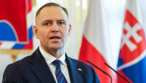 Політика президента Польщі Навроцького щодо відносин з Україною: можливе обмеження контактів 9