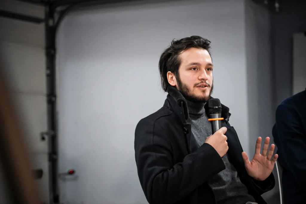Від танців з вогнем до мільярдних тендерів. Як Олексій Бабенко «кинув» ЗСУ на 2 мільярди та взявся за Генштаб 7