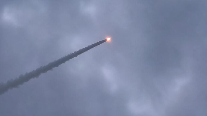 Fire Point демонструє випробування нової української ракети: факти та реакції 16 Fire Point демонструє випробування нової української ракети: факти та реакції 15