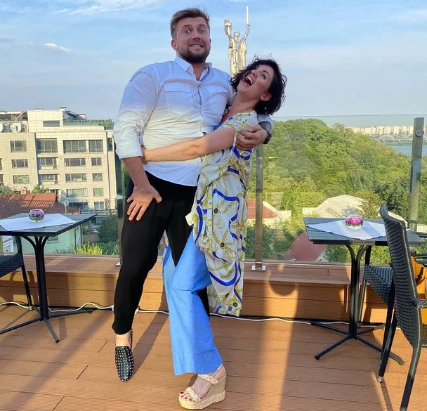 Оля Цибульська показала брата Сергія в Instagram і привітала його з днем народження 13