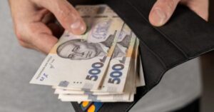 Коли гривневі депозити втрачають вигоду: вплив інфляції та курсу долара 47
