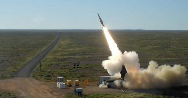 Австралія протестувала наземну протиракетну систему з ракетою SM‑2 8 Австралія протестувала наземну протиракетну систему з ракетою SM‑2 7