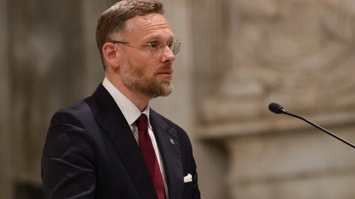 СКАНДАЛ "Східна Малопольща" - так назвав Україну Богуцький, глава канцелярії президента Польщі 161