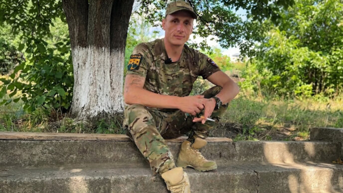 Боєць «Долар» з 425 полку«Скеля» розповів про нагородження воїнів 20 Боєць «Долар» з 425 полку«Скеля» розповів про нагородження воїнів 19