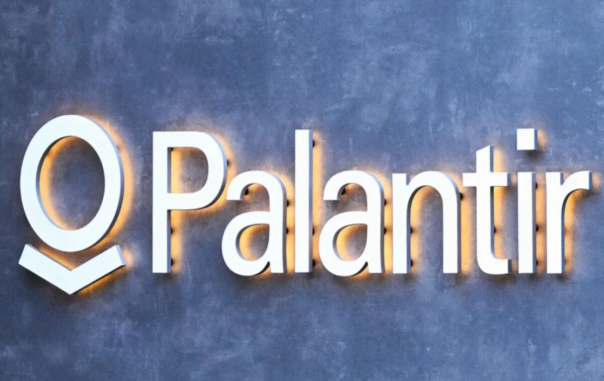 Palantir втрачає інженерний персонал через військові проєкти: причини та наслідки 181