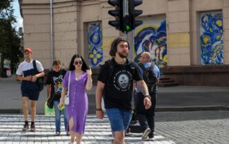 Підхід до нерегульованих пішохідних переходів: коли водій зобов’язаний зупинитися 1