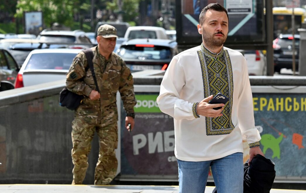Правила бронювання від мобілізації у 2026 р.: нові критерії та вимоги до зарплат 4 Правила бронювання від мобілізації у 2026 р.: нові критерії та вимоги до зарплат 3