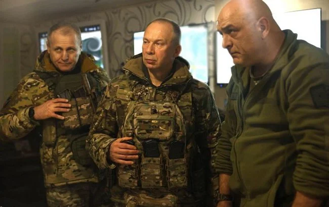 Вивчають за кордоном, але байкотують удома: парадокс ставлення до українських генералів 41