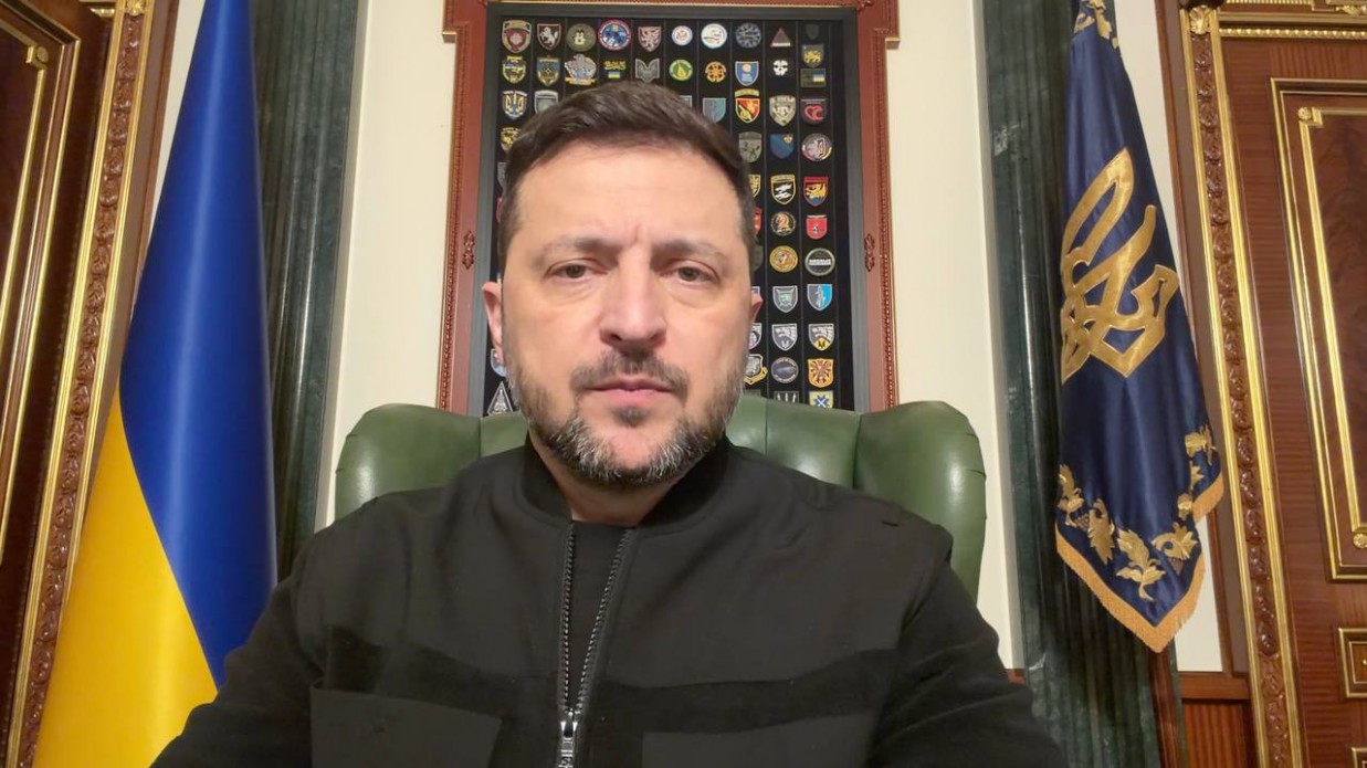 Зеленський готує вибори восени 2026: хто реальний конкурент і чому голосування за кордоном під питанням 21