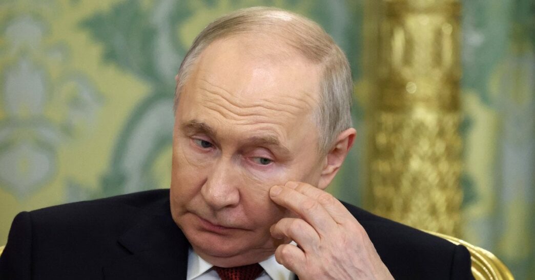 Яхта Путіна під ескортом військових кораблів прямує до Мурманська 4 Яхта Путіна під ескортом військових кораблів прямує до Мурманська 3