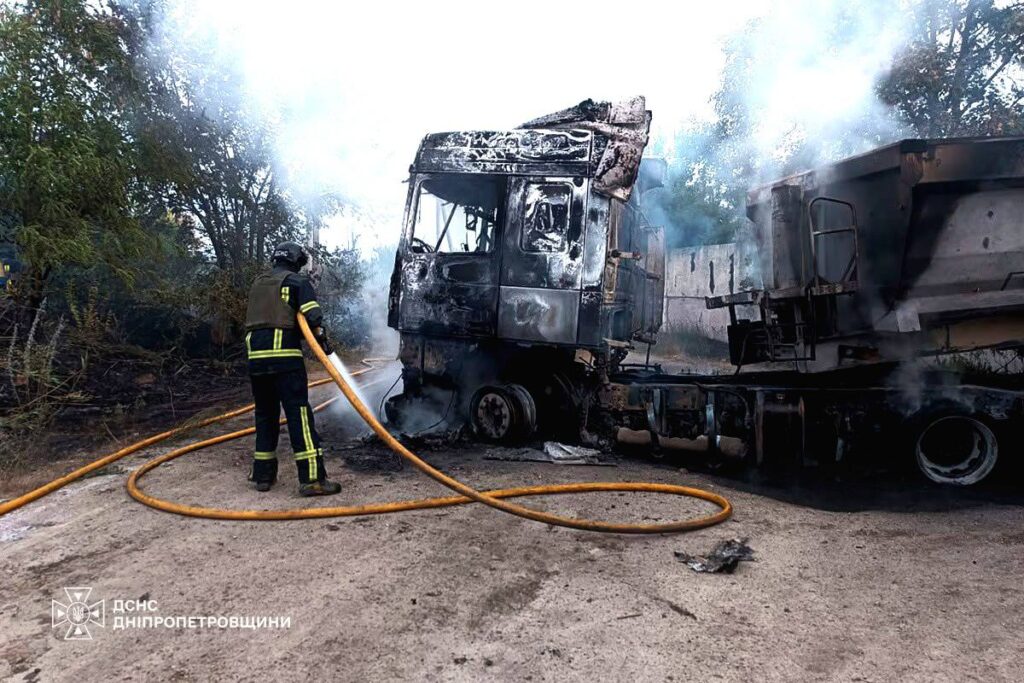 Росія вдарила КАБами по підприємству в Павлограді: 3 загиблих і 28 поранених 6 Росія вдарила КАБами по підприємству в Павлограді: 3 загиблих і 28 поранених 5