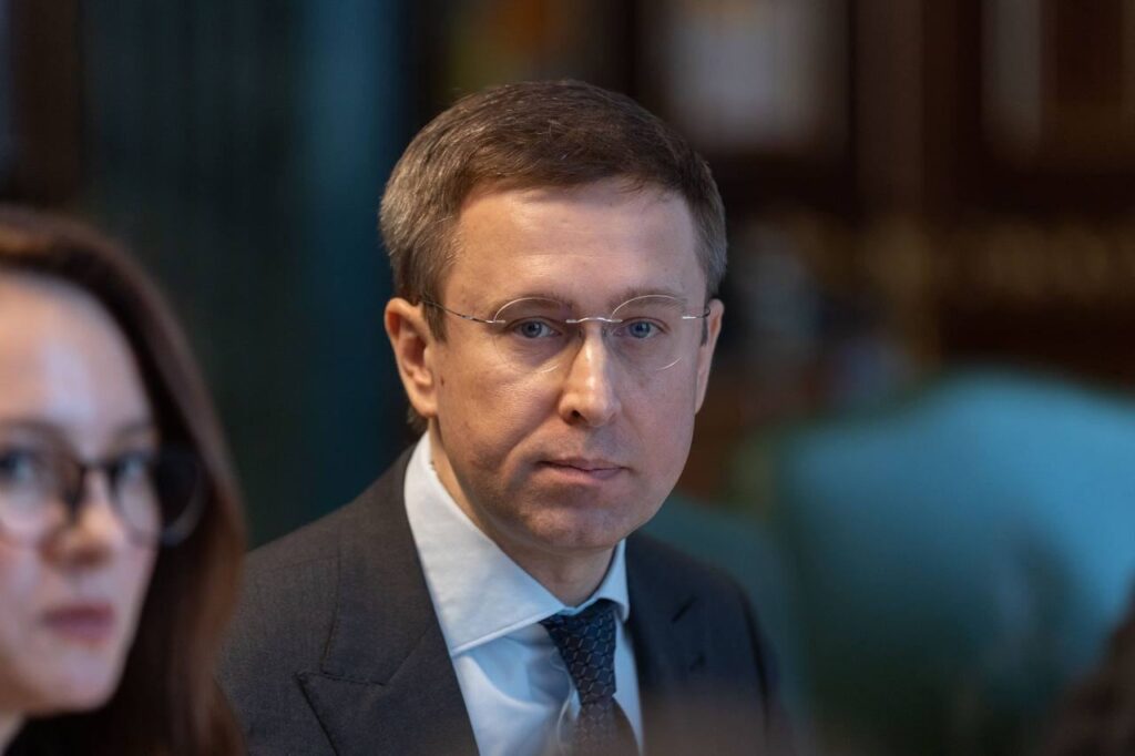Хто такий Сергій Корецький, біографія. Від луцького охоронця до Прем’єр-міністра України 10 Хто такий Сергій Корецький, біографія. Від луцького охоронця до Прем’єр-міністра України 9