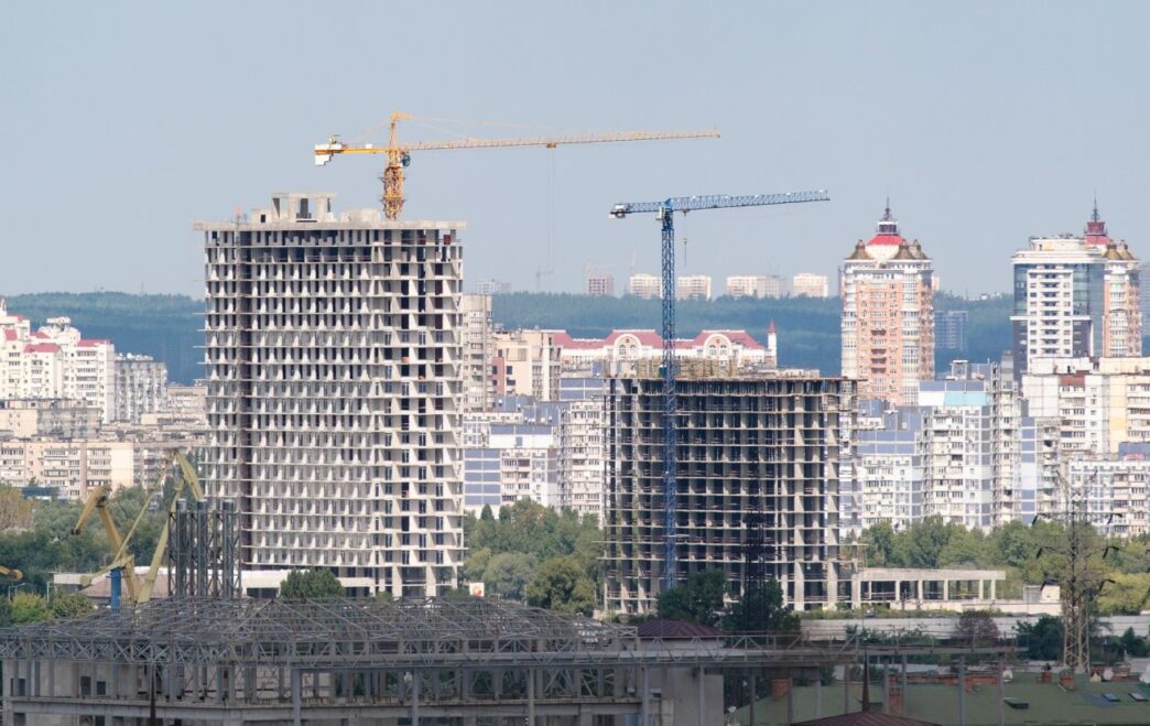 Чому ціни на квартири в Києві залишаються високими під час війни і які тенденції очікуються 4 Чому ціни на квартири в Києві залишаються високими під час війни і які тенденції очікуються 3
