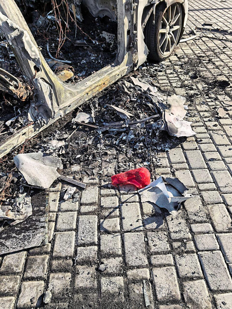 У РФ підірвали Mercedes директора дронів «Упир»: Володимир Ткачук у реанімації 14 У РФ підірвали Mercedes директора дронів «Упир»: Володимир Ткачук у реанімації 13