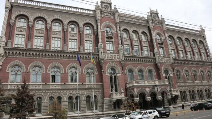 НБУ підвищив валютні ліміти: до 200 000 грн на місяць для безготівкових операцій 12 НБУ підвищив валютні ліміти: до 200 000 грн на місяць для безготівкових операцій 11