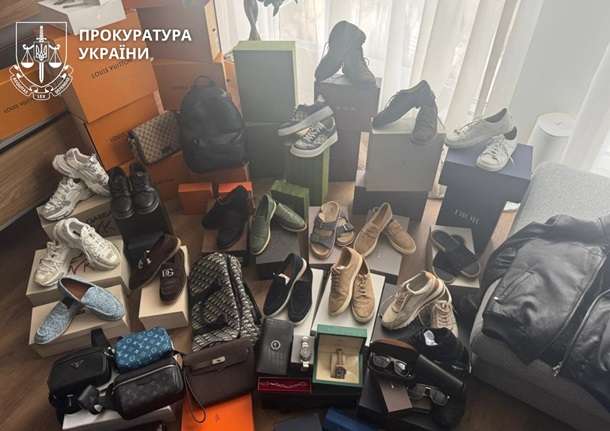 Майор ДШВ Костянтин Свірідов звинувачений у підміні військових продовольчих поставок і незаконному збагаченні на 26 млн грн 12 Майор ДШВ Костянтин Свірідов звинувачений у підміні військових продовольчих поставок і незаконному збагаченні на 26 млн грн 11
