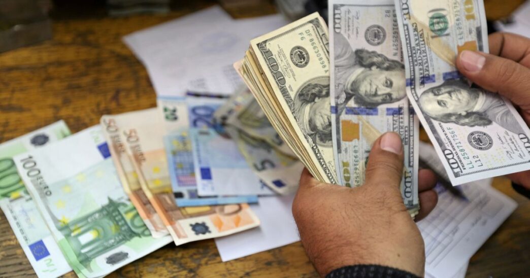 Курс валют на 1 серпня 2026: офіційні дані НБУ про долар, євро та злотий 4 Курс валют на 1 серпня 2026: офіційні дані НБУ про долар, євро та злотий 3
