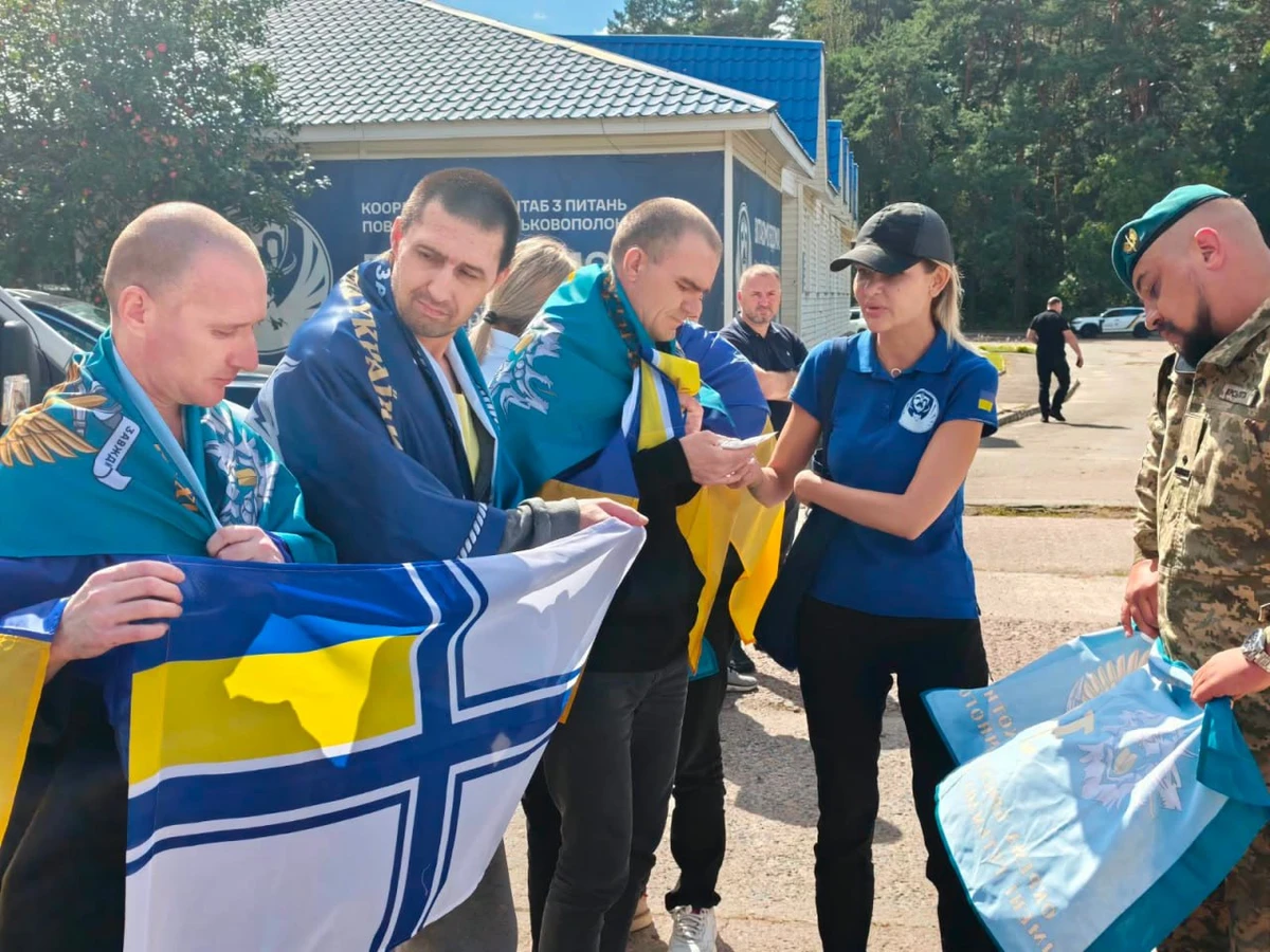 10 зниклих захисників повернули додому через Білорусь у День Незалежності 45
