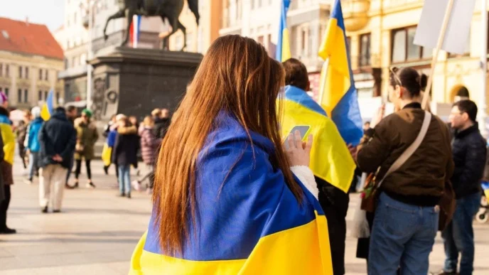 Привітання з Днем Державного Прапора України: вірші, листівки та побажання 7