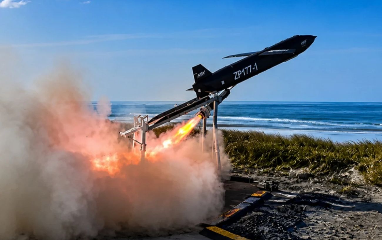 Британська компанія MGI Engineering представила далекобійний ударний дрон TigerShark зі швидкістю 750 км/год та радіусом 900 км 5