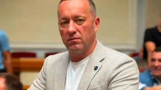 НАБУ провело обшуки у нардепа Петруняка: вилучили телефони через декларацію на 3,66 млн грн 305