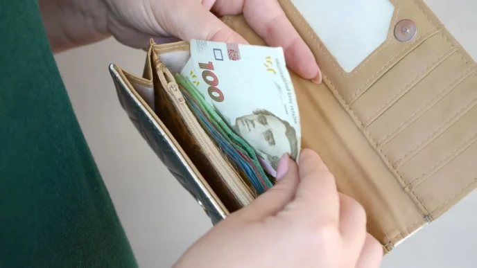 Сім підстав, за якими ПФУ може припинити виплату допомоги ВПО 8 Сім підстав, за якими ПФУ може припинити виплату допомоги ВПО 7