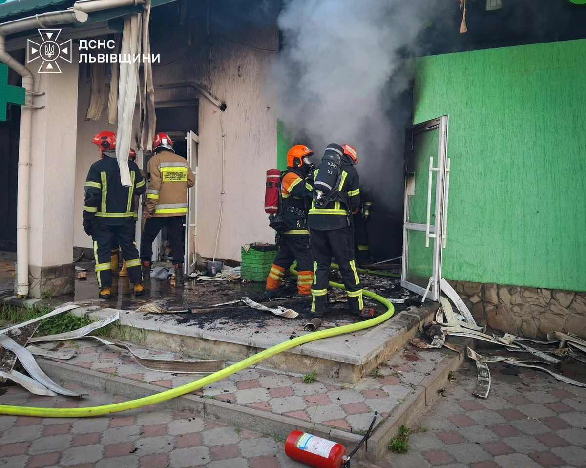 Вибух у львівській аптеці 23 серпня 2026 р.: загинув фармацевт, пожежа 9