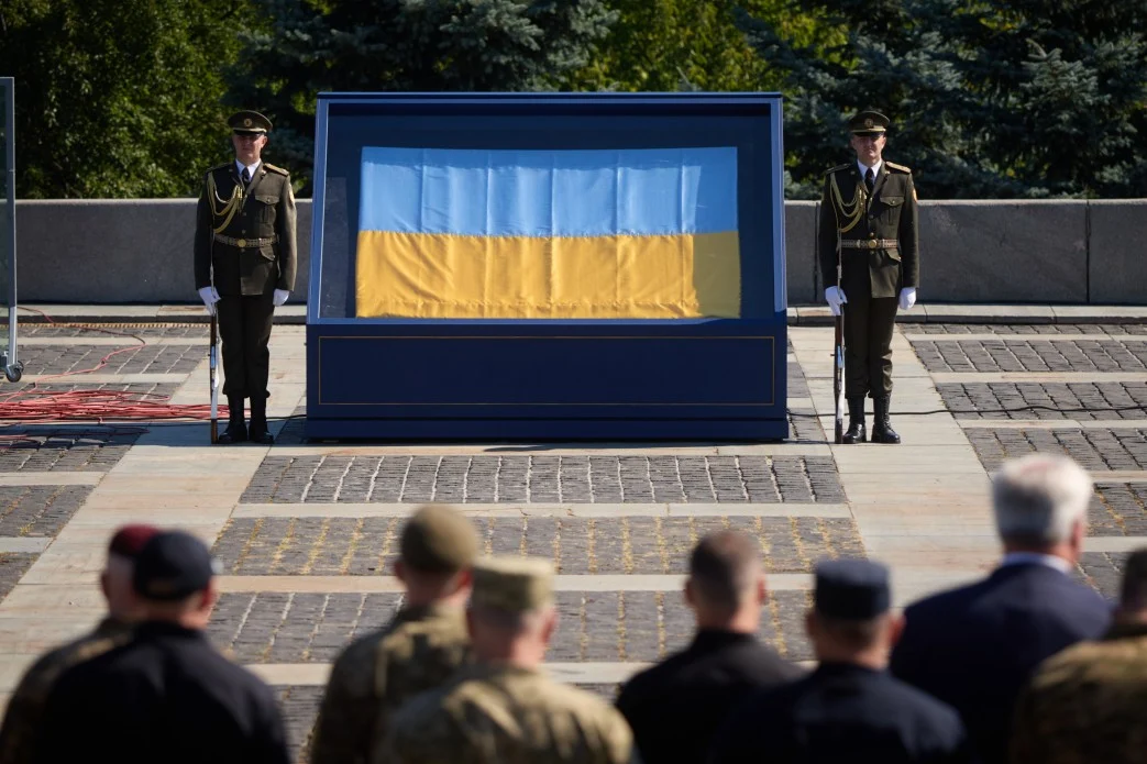 Звернення Володимира Зеленського з нагоди Дня Державного Прапора (відео) 9