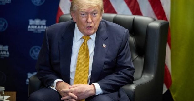 Трамп підписав укази про обмеження громадянства за правом народження та боротьбу з «пологовим туризмом» 41