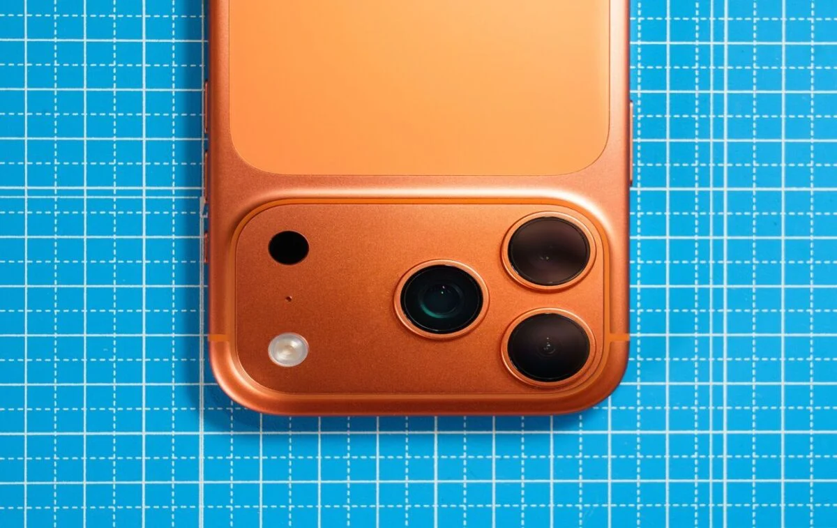 Apple анонсує новий складний iPhone Ultra: кольори, камера та план розвитку 93