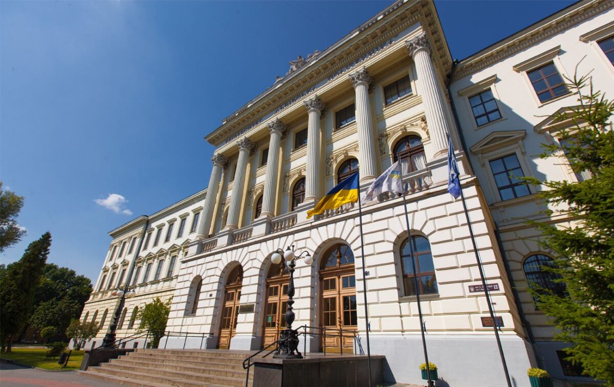 Вартість магістратури в Україні у 2026 році: ціни на популярні спеціальності 29