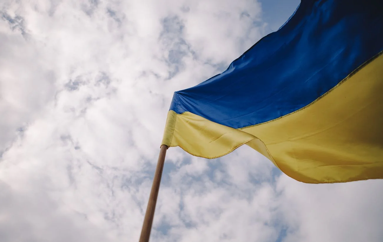 Історія поєднання синього й жовтого в українському прапорі: походження та символіка 7