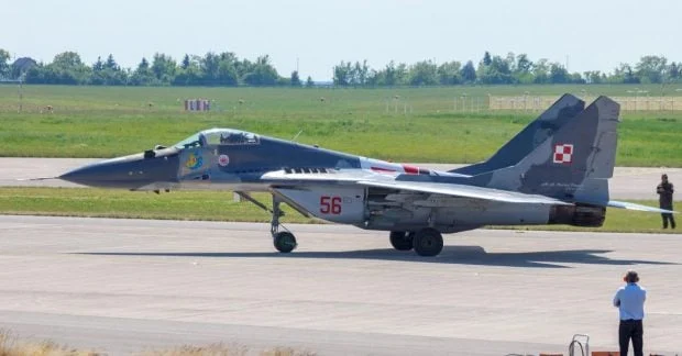 Польща передасть Україні МіГ‑29 у обмін на українські безпілотні технології 105