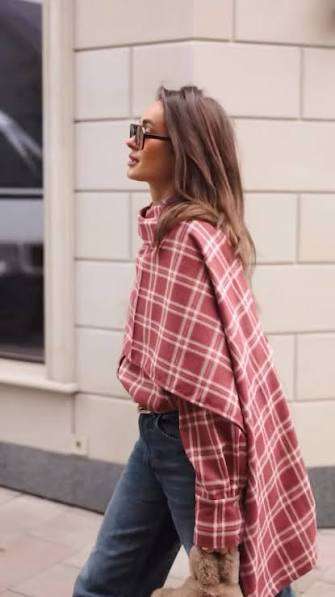 Замінити футболку: 6 простих топів, які оновлять ваш щоденний образ 20 Замінити футболку: 6 простих топів, які оновлять ваш щоденний образ 19