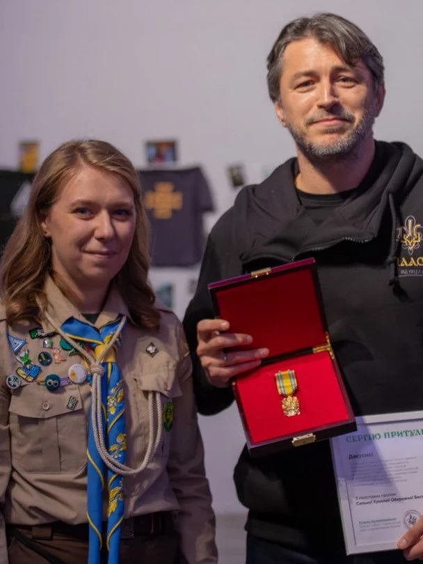 Сергій Притула показав сімейні фото з відкриття нового року Пласту 12 Сергій Притула показав сімейні фото з відкриття нового року Пласту 11