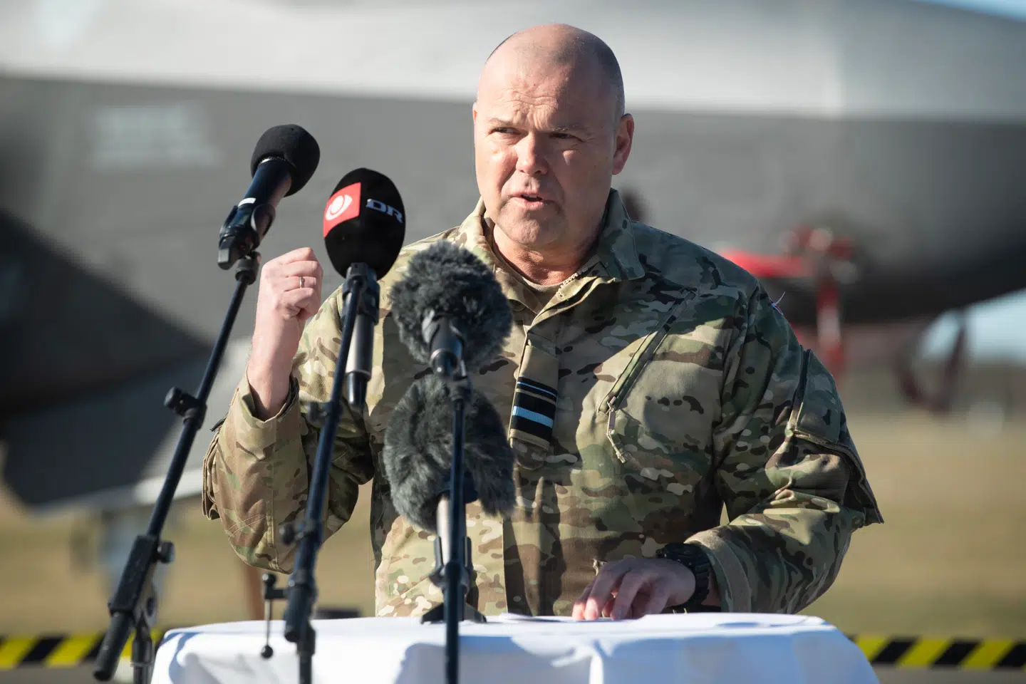 Російський фрегат відкрив вогонь по датському вертольоту: деталі інциденту в міжнародних водах 8 Російський фрегат відкрив вогонь по датському вертольоту: деталі інциденту в міжнародних водах 7