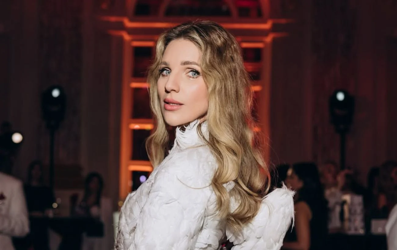 Українська дизайнерка Катя Сільченко на Le Défilé L'Oréal Paris біля Ейфелевої вежі 41