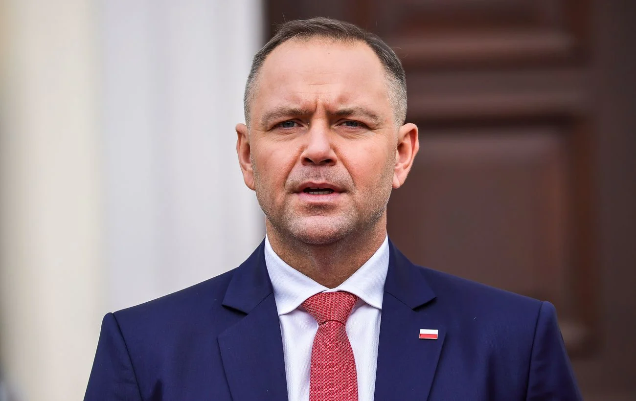 Президент Навроцький проголосив, що готовий до втрати територій 13