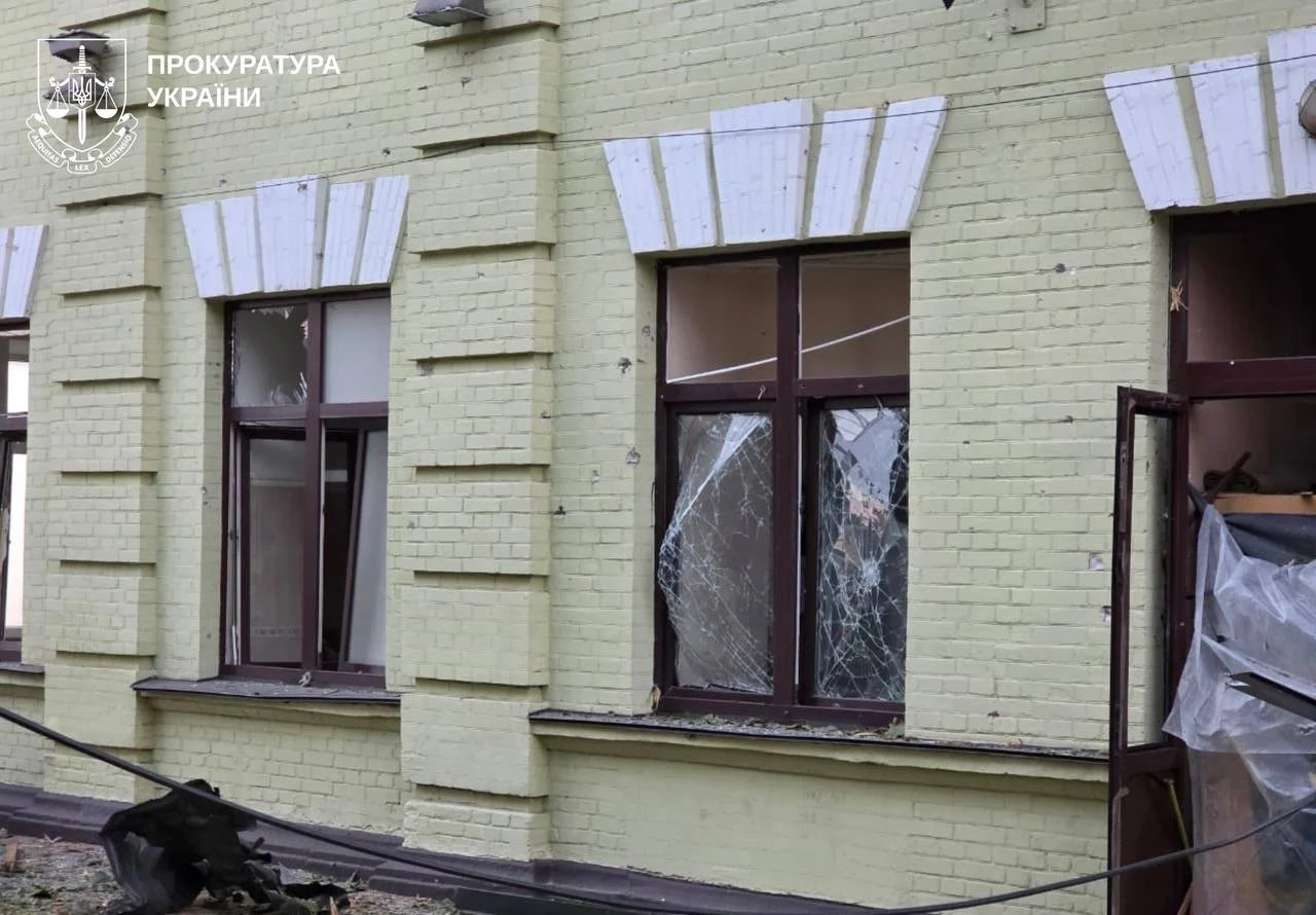 Російський удар по Лозовій (Харківщина) 21 вересня: пошкоджено вокзал, загинуло 1 людина 11