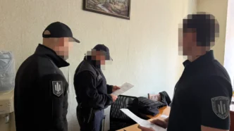 7 тисяч доларів за втечу через Білорусь: патрульному з Кривого Рогу повідомили про підозру 1