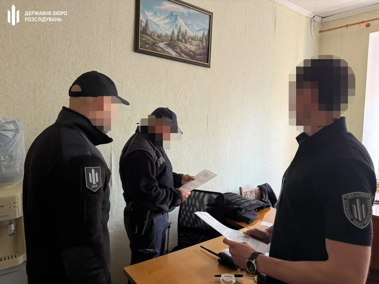 7 тисяч доларів за втечу через Білорусь: патрульному з Кривого Рогу повідомили про підозру 201