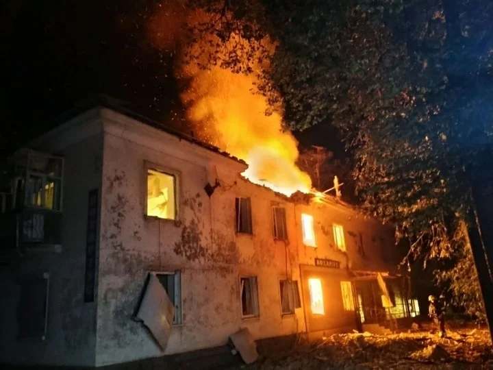 Російський удар по Лозовій (Харківщина) 21 вересня: пошкоджено вокзал, загинуло 1 людина 25
