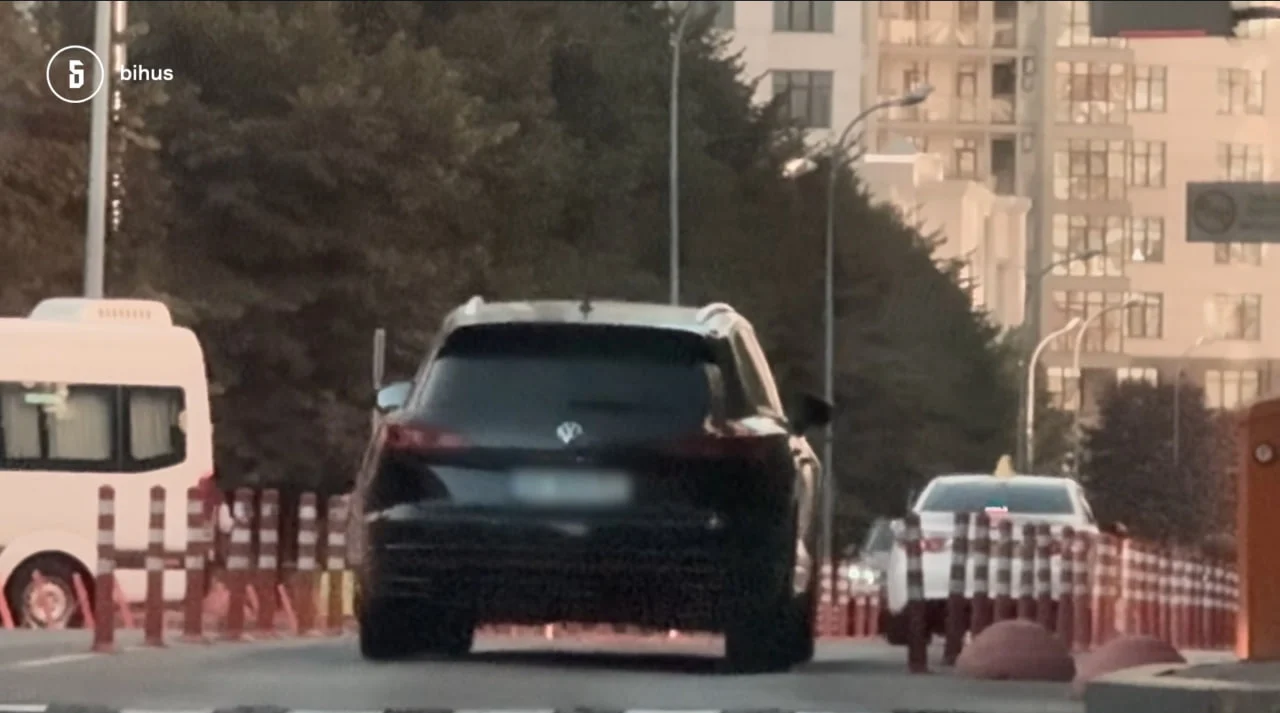 Віталій Кім: Квартира за $350 тисяч, Porsche втікача та 18 000 гектарів 12 Віталій Кім: Квартира за $350 тисяч, Porsche втікача та 18 000 гектарів 11