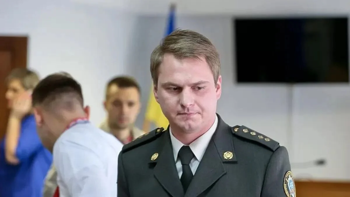 Хто такий Руслан Кравченко: біографія наймолодшого генпрокурора, чий стрімкий зліт і скандали підірвали довіру до прокуратури 12 Хто такий Руслан Кравченко: біографія наймолодшого генпрокурора, чий стрімкий зліт і скандали підірвали довіру до прокуратури 11