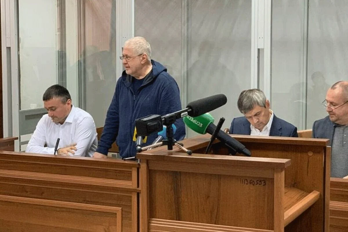 Коломойський у суді: на що жити після війни? 35